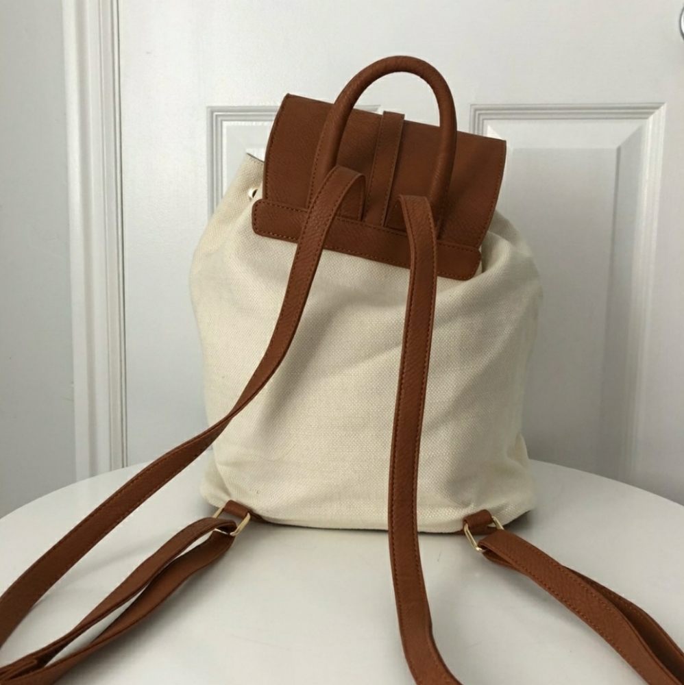 Canvas Backpack - Picture 2 of 3